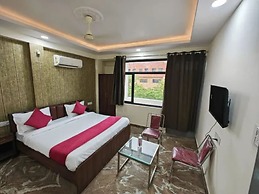 Fabhotel Uday