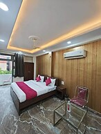 Fabhotel Uday