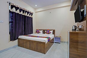 Fabhotel Dwarika Inn
