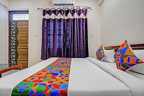 Fabhotel Dwarika Inn