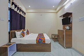 Fabhotel Dwarika Inn