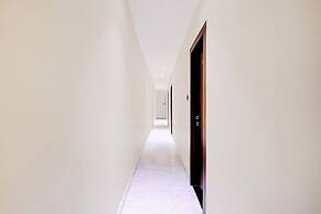 Fabhotel Majestic Crest
