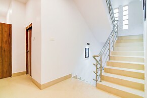 Fabhotel Adhiraj Inn