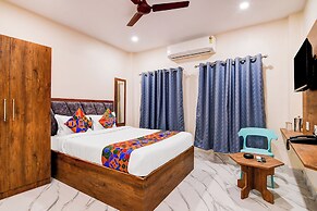 Fabhotel Adhiraj Inn