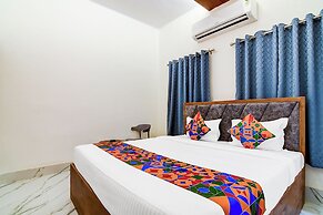 Fabhotel Adhiraj Inn