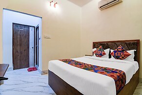 Fabhotel Adhiraj Inn