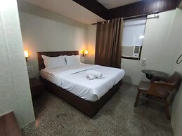 Fabhotel Moonlight Residency