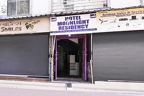 Fabhotel Moonlight Residency
