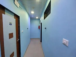 Fabhotel Saini Residency