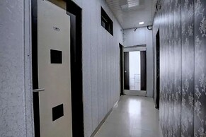 Fabhotel Saini Residency