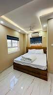 Fabhotel Aliza
