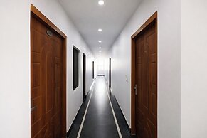 Fabhotel Royal Villa