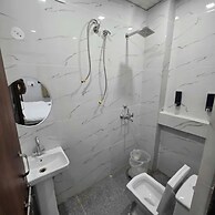 Fabhotel City Charm
