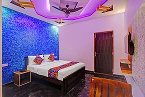 Fabhotel Day And Night Palace