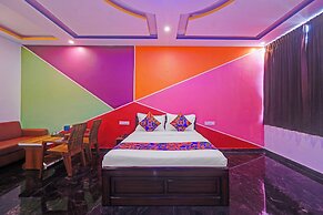 Fabhotel Day And Night Palace