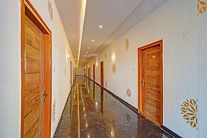 Fabhotel Day And Night Palace