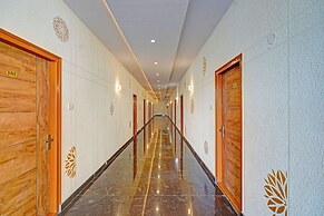 Fabhotel Day And Night Palace
