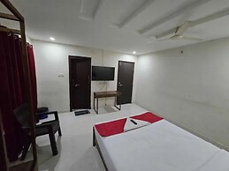 Fabhotel Silver Suites