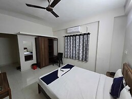 Fabhotel Silver Suites