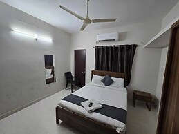 Fabhotel Silver Suites