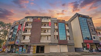 Fabhotel Pingla Residency