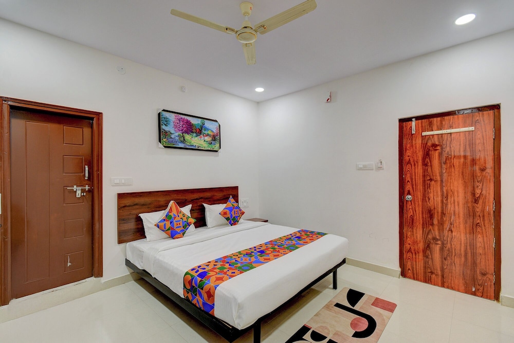Fabhotel Yagna Grand