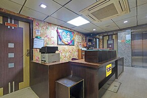 Fabhotel Crown Inn I