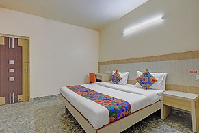Fabhotel Crown Inn I