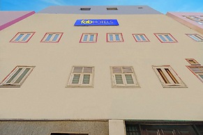 Fabhotel Crown Inn I
