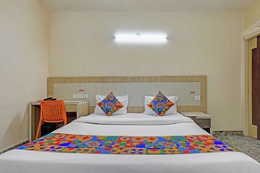 Fabhotel Crown Inn I