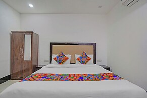 Fabhotel Red Apple Ii