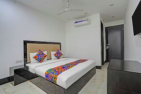 Fabhotel Red Apple Ii