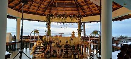 Breakwater Resort by Z Vacations
