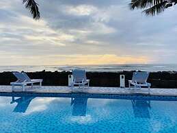 Breakwater Resort by Z Vacations