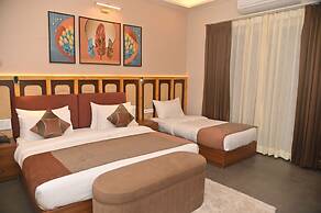 AARUSH HOTEL & RESORT