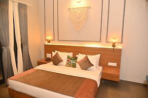 AARUSH HOTEL & RESORT