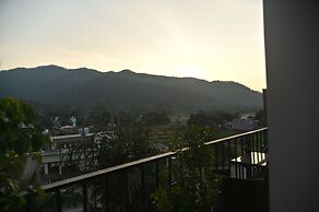 AARUSH HOTEL & RESORT