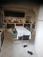 Maison Blanche Biteng