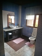 Maison Blanche Biteng