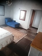 Maison Blanche Biteng