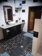 Maison Blanche Biteng