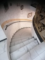 Maison Blanche Biteng
