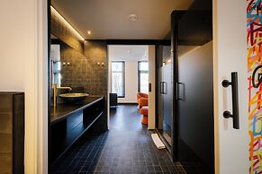 Supper boutique suites