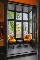 Supper boutique suites