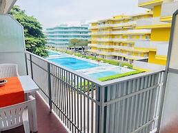 Studio With Terrace and Pool