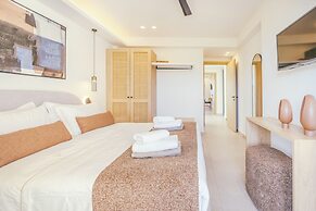 Villa Luxury Heaven - With Heated Pool