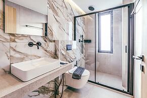 Villa Luxury Heaven - With Heated Pool