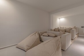 Villa Luxury Heaven - With Heated Pool