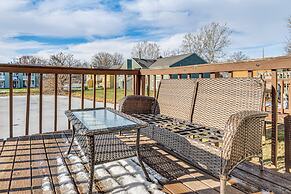 2 Mi to Castleton Square Mall! Quaint Condo