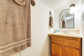 Willamette Valley Home on Working Horse Farm!